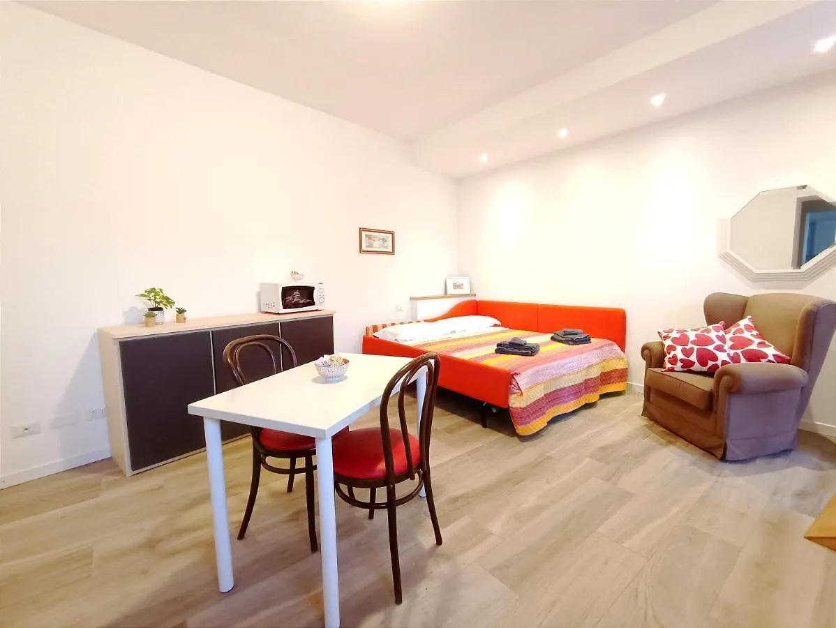 Appartamento La Casa Del Barcaiolo Malgrate Italia